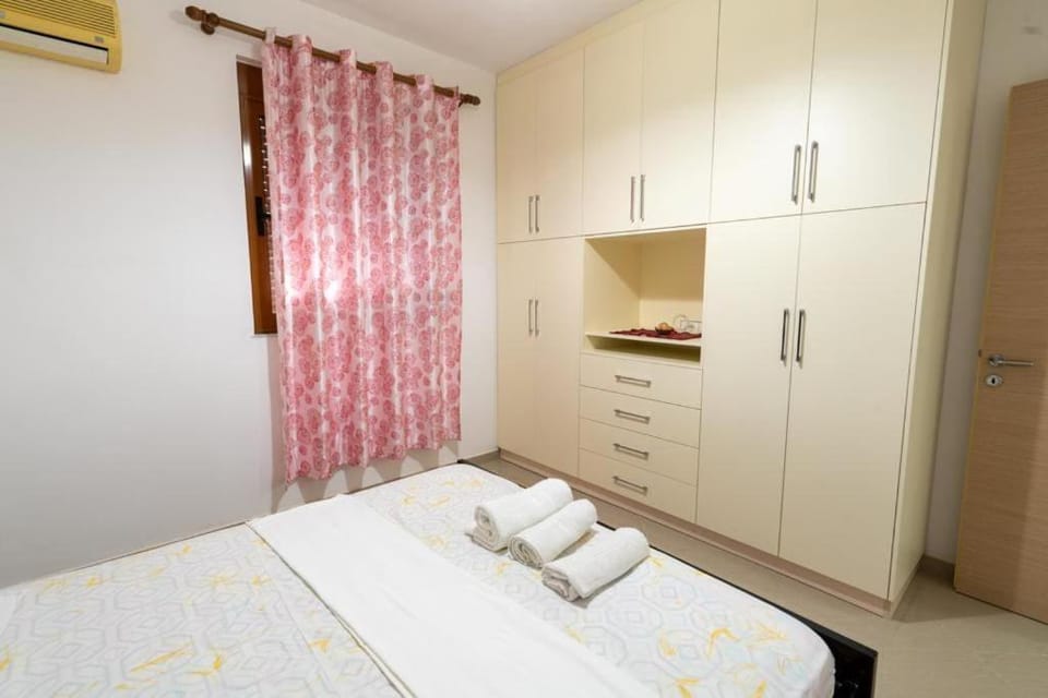 Private Familiar Apartment! Apartment in Sarandë