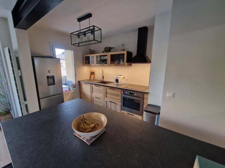 Dining area, minibar, pet friendly, toaster