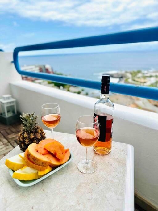 Natural landscape, Balcony/Terrace, Sea view