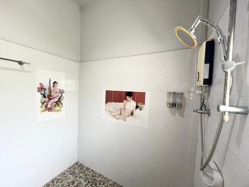 Shower, Bathroom