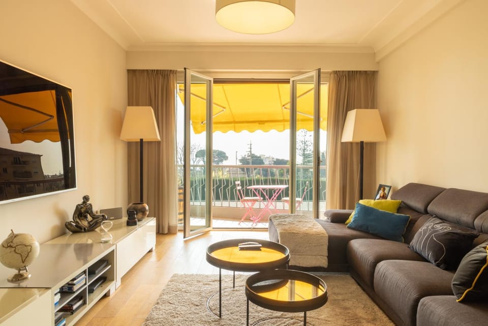 Elégant appartement proche bord de mer Apartment in Villefranche-sur-Mer