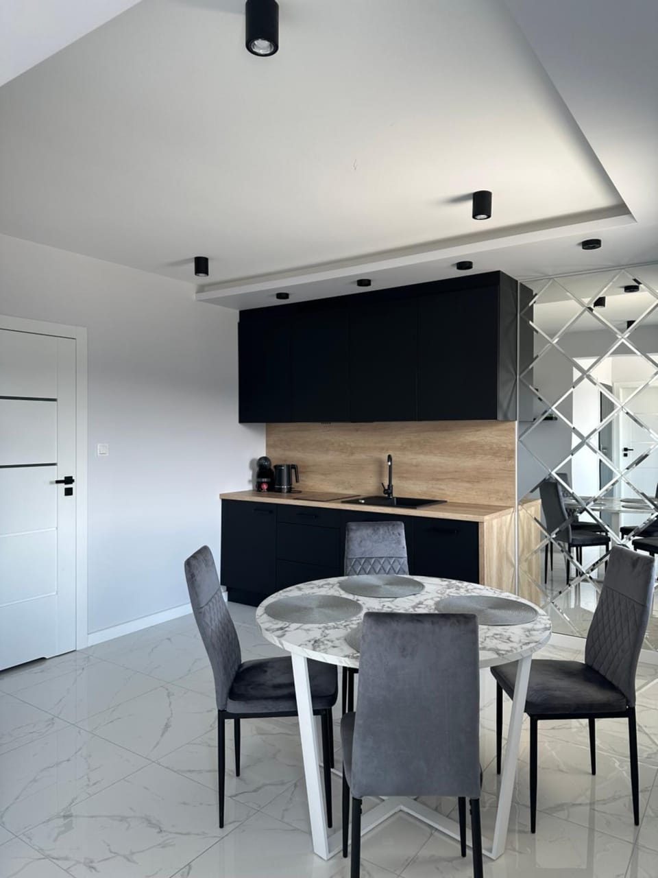 GLAMROOM Mechelinki Apartment in Pomeranian Voivodeship