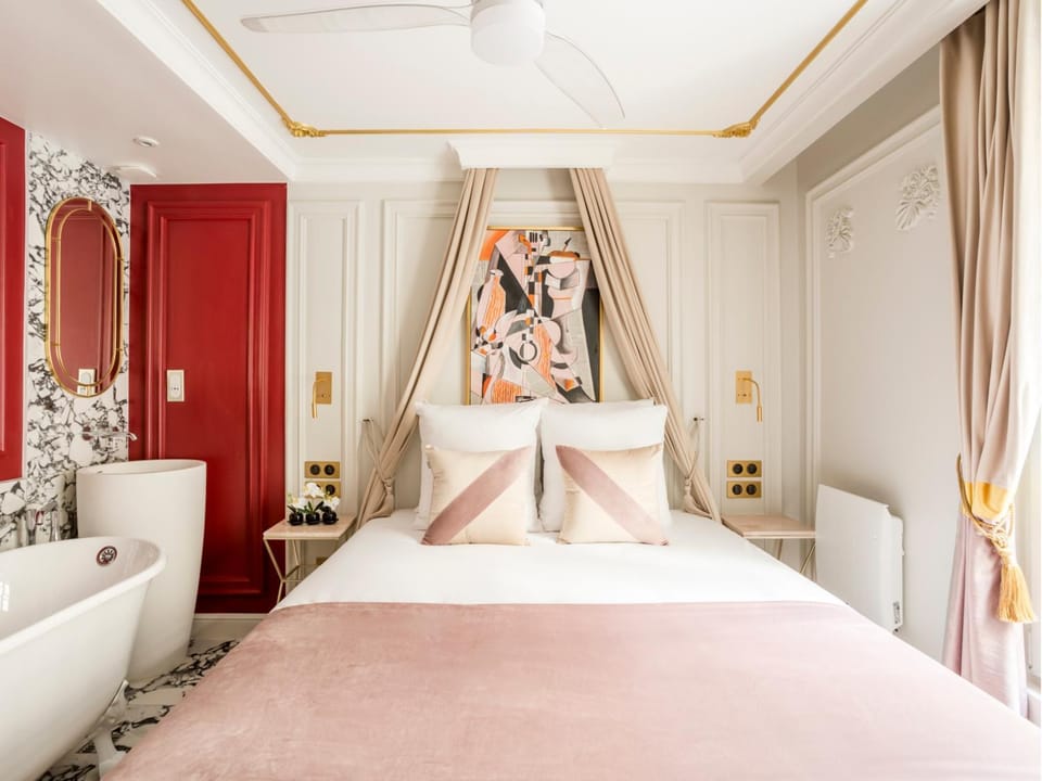 Bed, Bathroom, Photo of the whole room, Banquet/Function facilities, Bedroom, Bath
