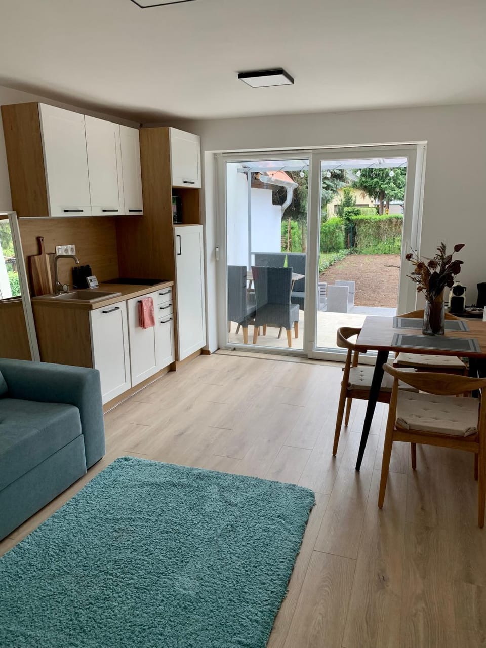 Kitchen or kitchenette, Living room