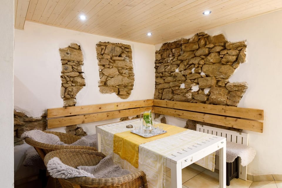 Communal lounge/ TV room, Seating area