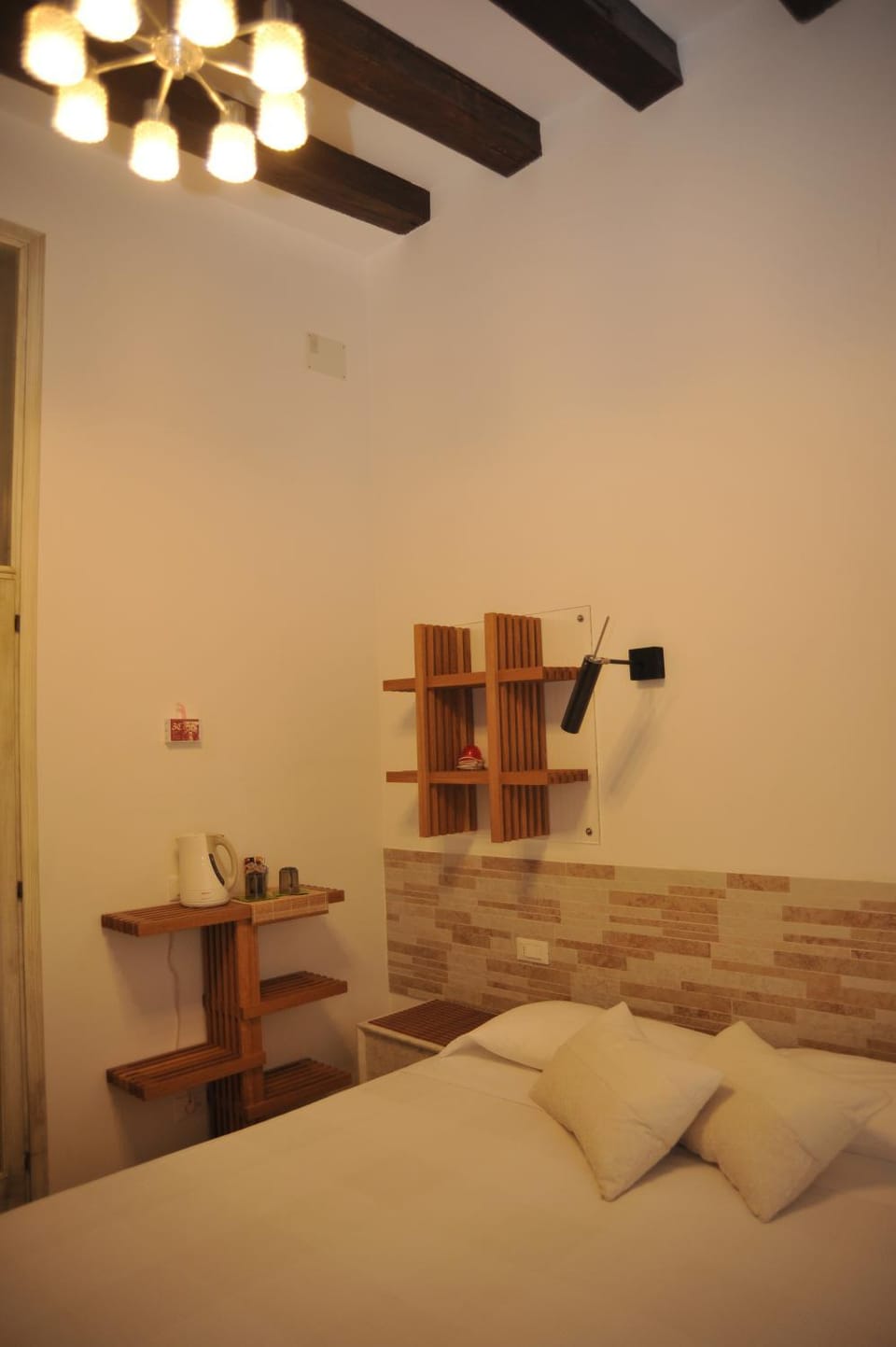 Bed, Coffee/tea facilities, Decorative detail