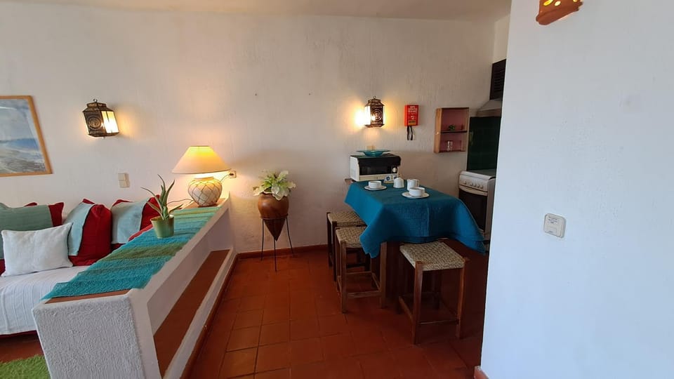 ALBUFEIRA TRADICIONAL BEACH APARTMENT Apartment in Guia