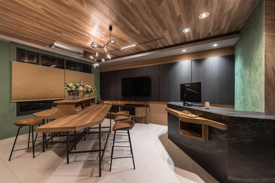 Communal lounge/ TV room