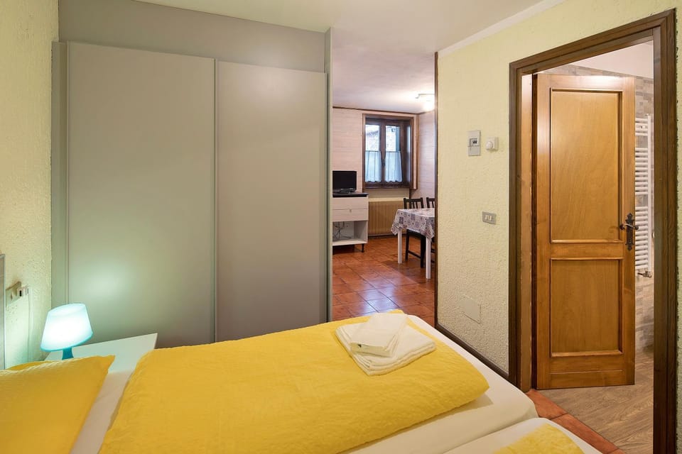 Property building, Living room, Bedroom