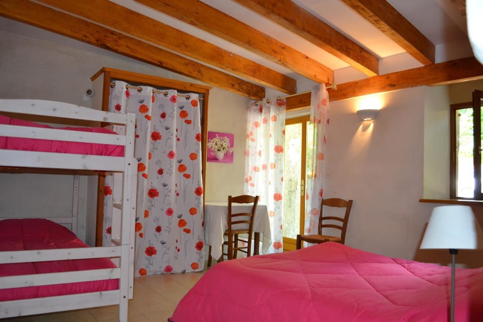 Auberge Les Sibourgs Hotel in Provence