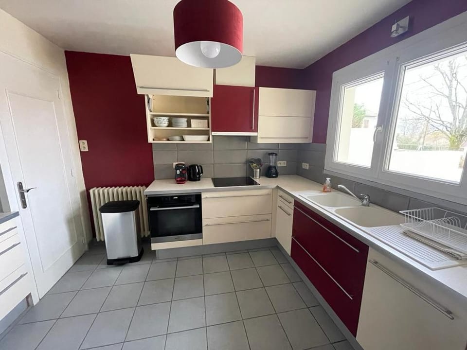 Coffee/tea facilities, Kitchen or kitchenette, dishwasher, minibar, stove, toaster, washing machine