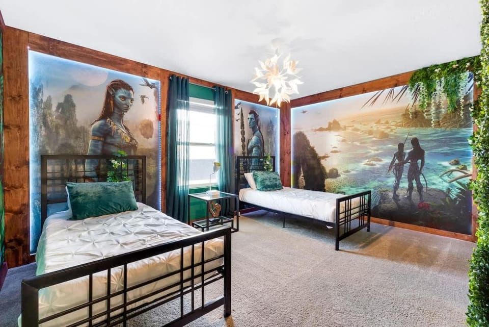 Avatar Theme 7 BR Luxury Decor at Solara SR8912 House in Four Corners