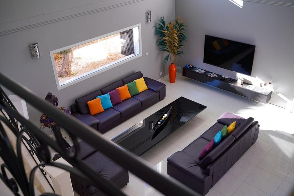 TV and multimedia, Living room