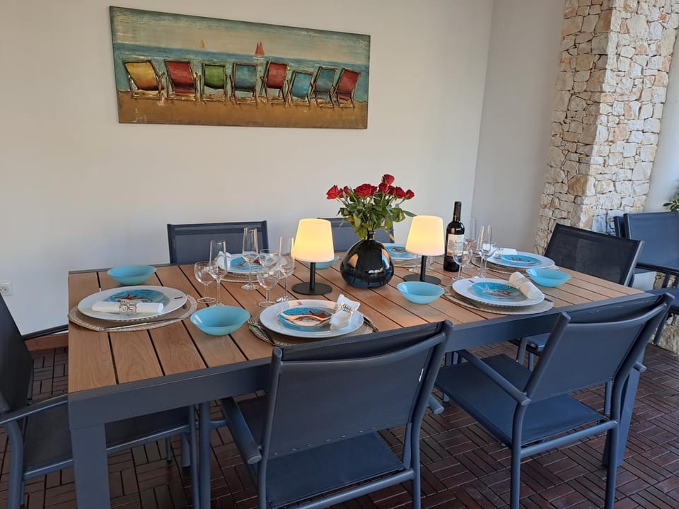 Balcony/Terrace, Dining area