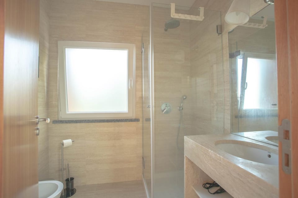 Bathroom, Living room