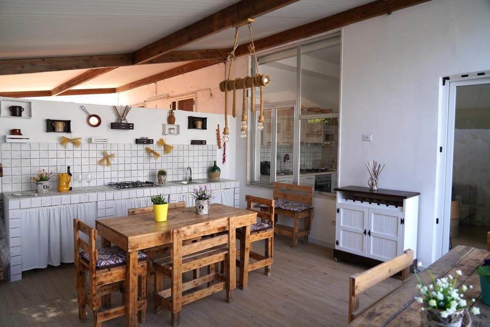 Patio, Kitchen or kitchenette, Dining area, kitchen