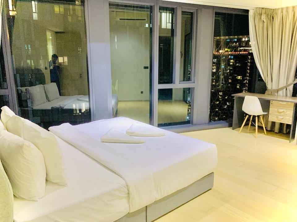 Bed, Photo of the whole room, Bedroom