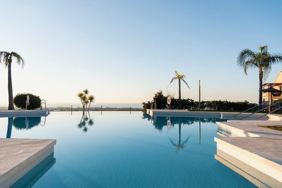 Sea view, Swimming pool