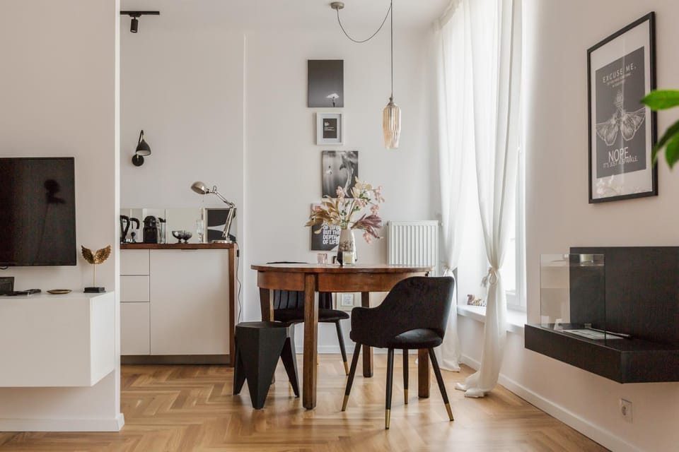 TV and multimedia, Coffee/tea facilities, Kitchen or kitchenette, Dining area