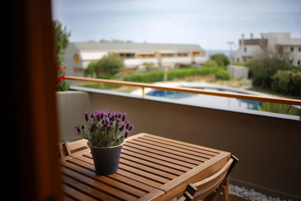 Balcony/Terrace, Pool view