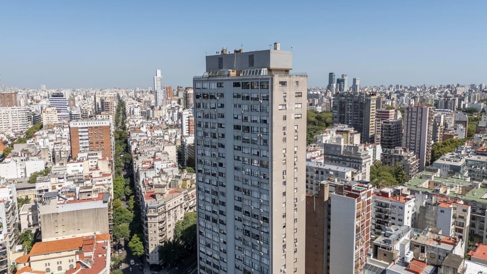 Spacious 5BR Classic Apt in Palermo Apartment in Buenos Aires