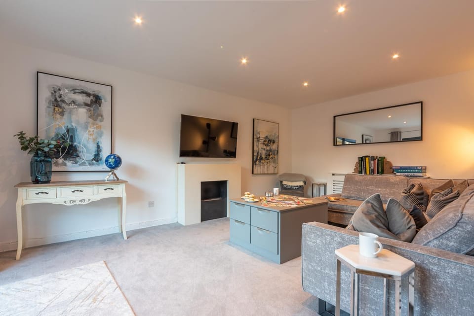 Living room, Lounge or bar