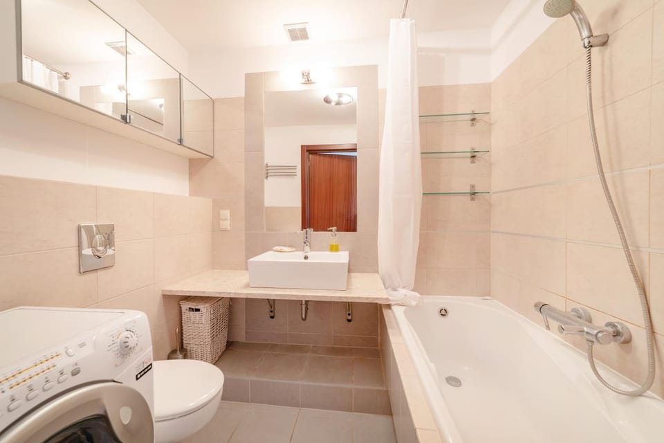 Toilet, Bathroom, Bath