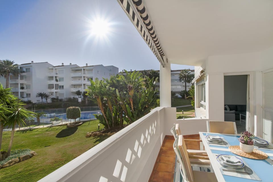 Property building, View (from property/room), Balcony/Terrace, Balcony/Terrace, Dining area, Garden view, Pool view, Swimming pool
