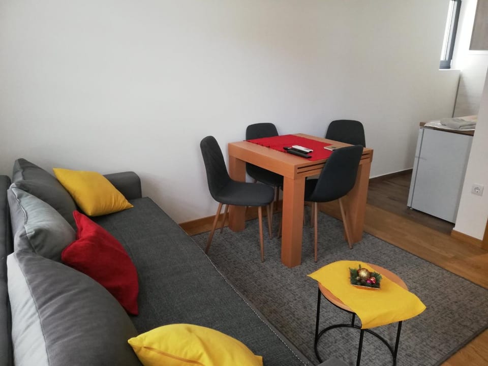 Kitchen or kitchenette, Living room, Dining area