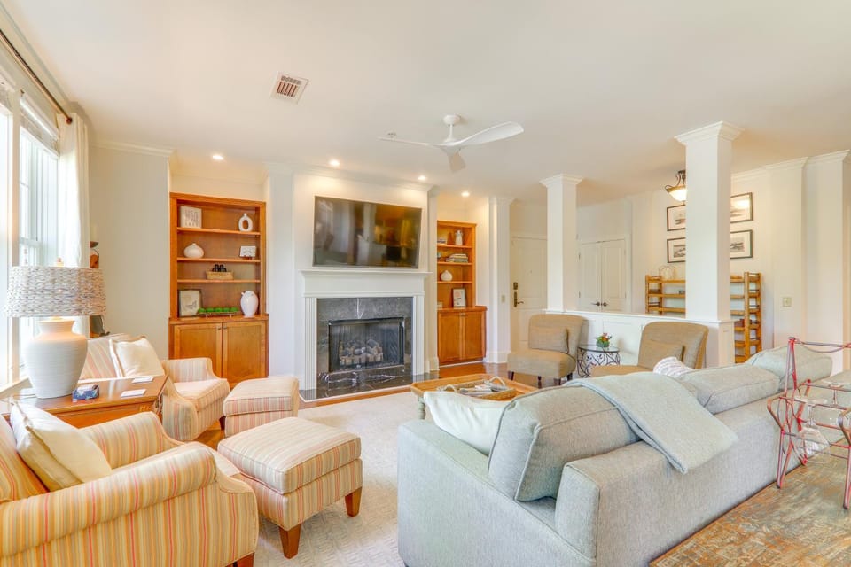 Lakefront Oconee Vacation Rental w/ Patio & Views! House in Lake Oconee