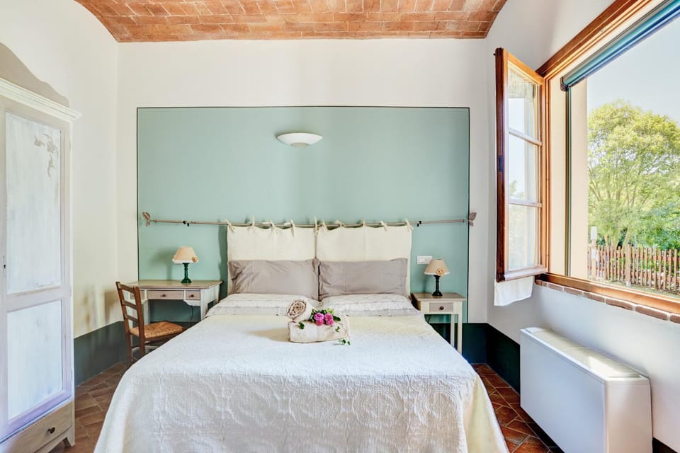 Bedroom, Garden view