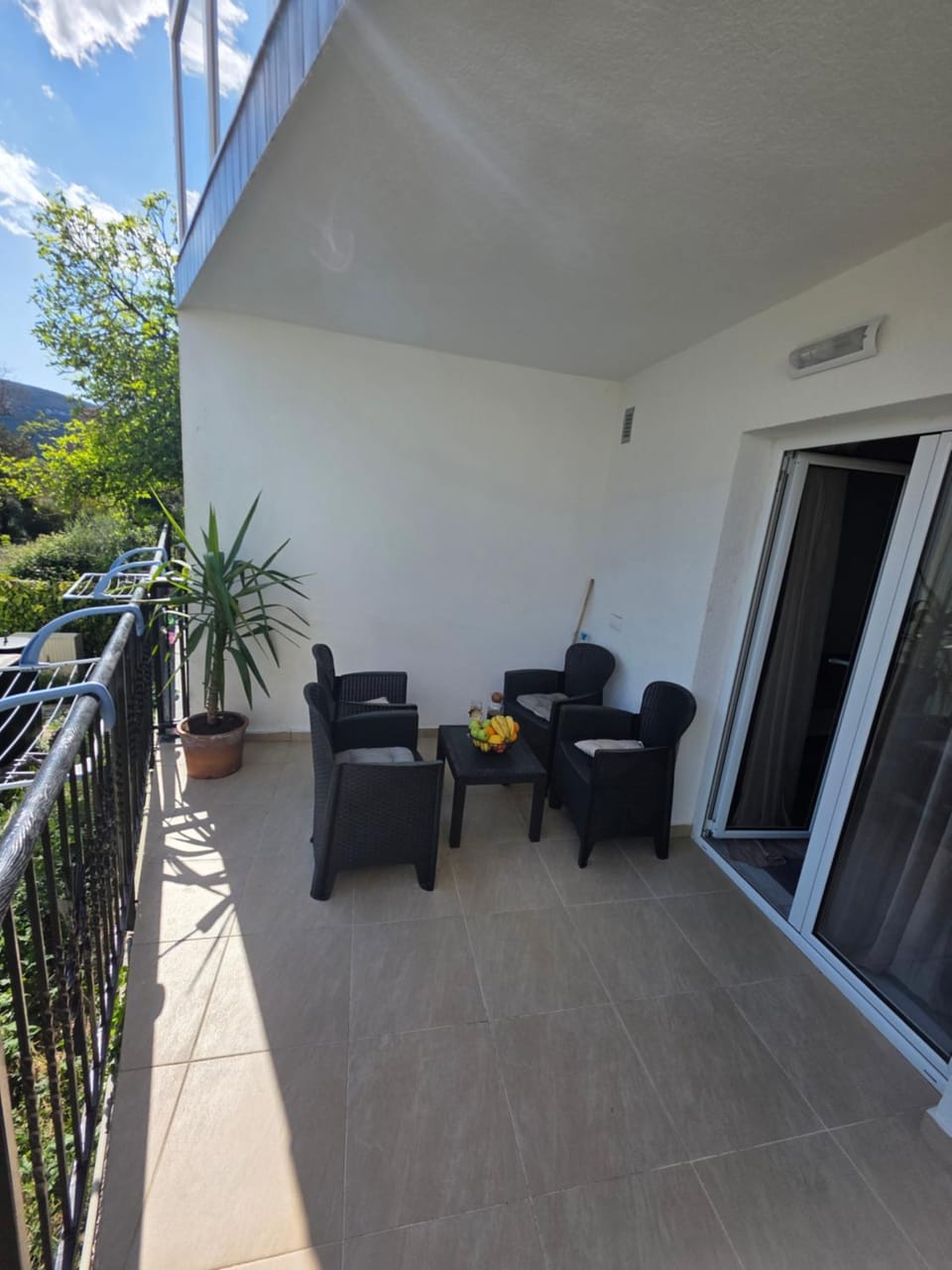 Apartmani Komatina Đenovići 2 Apartment in Kotor Municipality