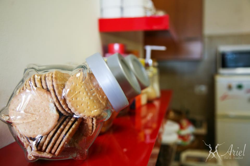 Buffet breakfast, Italian breakfast, Internal: Not applicable to any particular room