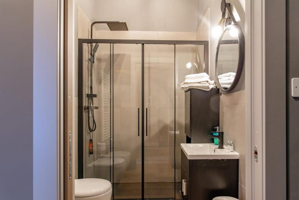 Oggi ti porto a Torino by HAPPYHOSTORINO Apartment in Turin