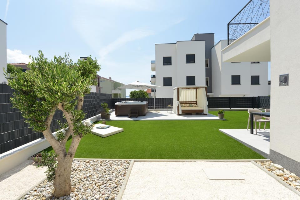 Garden, Garden, Garden view