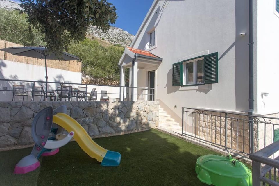 Children play ground