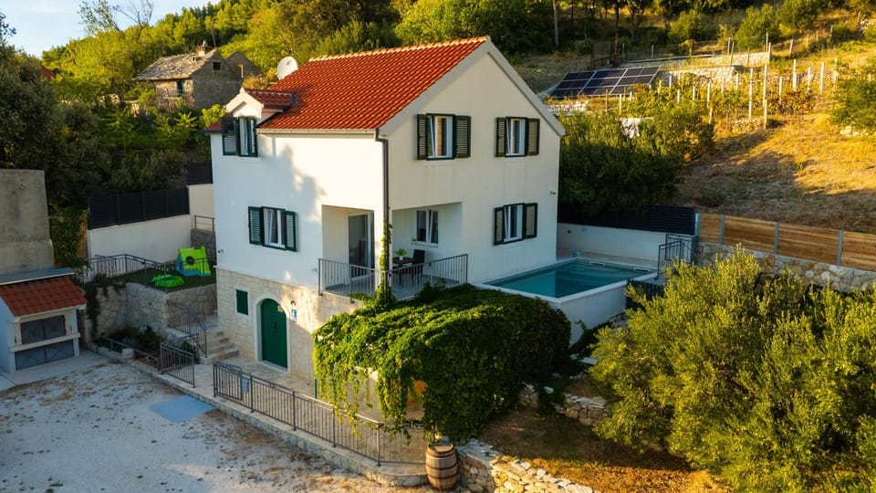 Holiday house Sanda - Oasis of peace House in Split-Dalmatia County