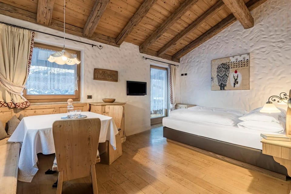 Cësa Marmolada 1318 Apartment in Ortisei