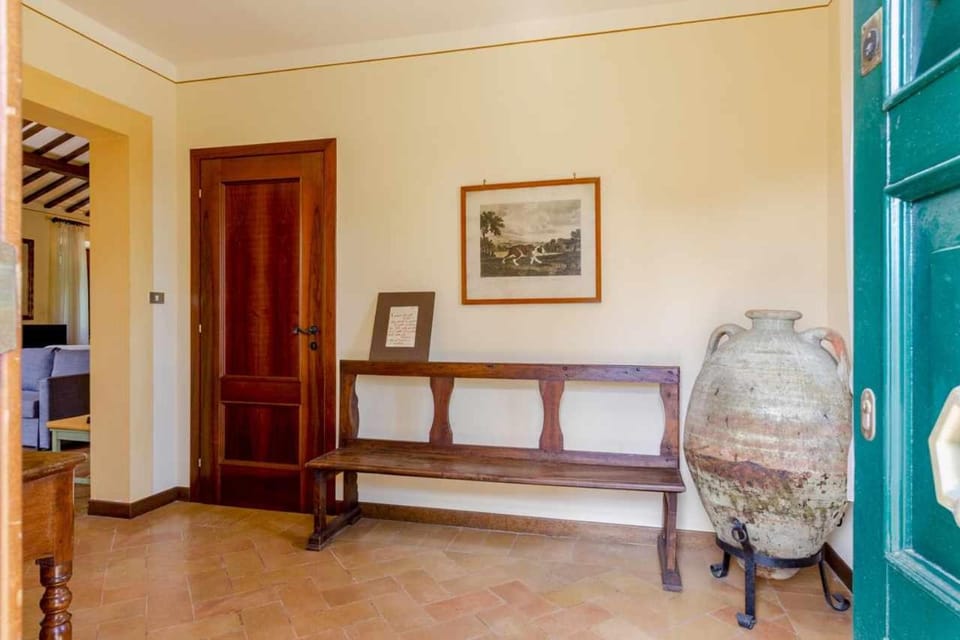 R24 - Casa Glicine . Apartment in Marcelli