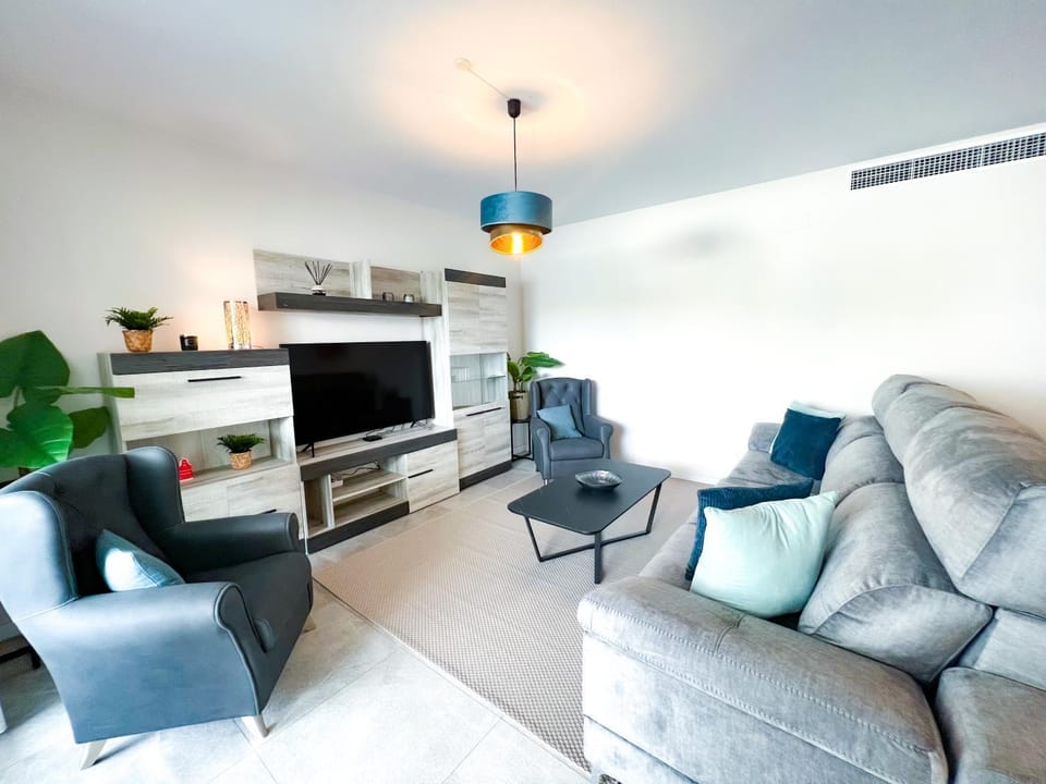 TV and multimedia, Living room, Seating area, Evening entertainment, internet, locker, air conditioner