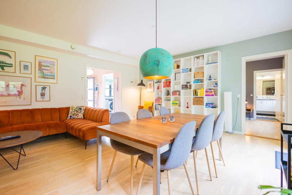 Living room, Seating area, Dining area