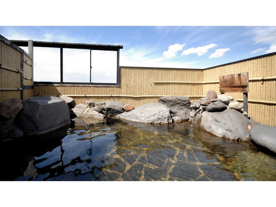 Tennen Onsen Kakenagashi no Yado Hotel Pony Onsen - Vacation STAY 50872v Hotel in Japan
