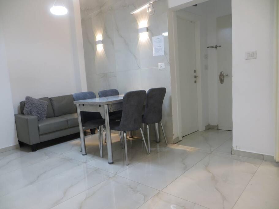 יחידת אירוח מעוצבת בגאולה Apartment in Jerusalem