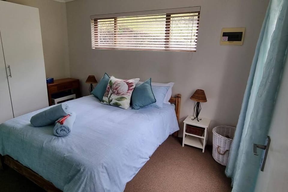Bed, Photo of the whole room, Bedroom, towels, wardrobe