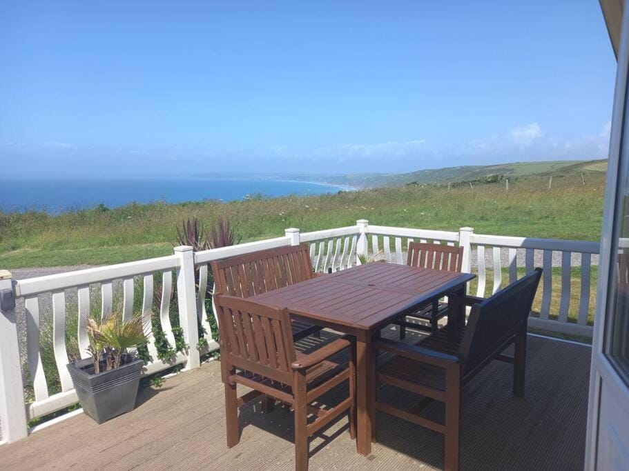 Bay View - fantastic views of Whitsand Bay House in England
