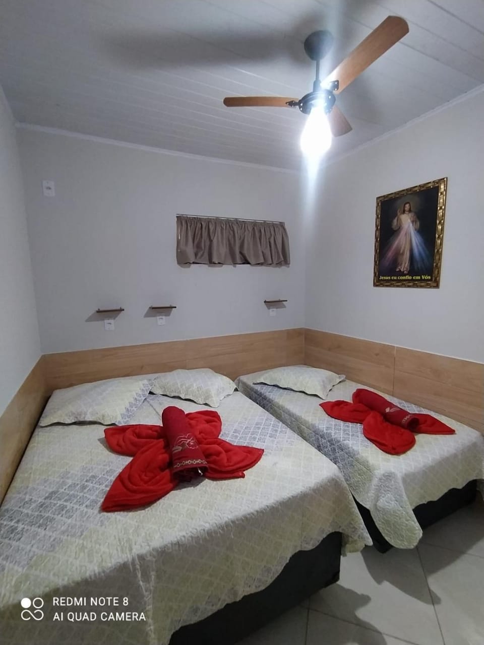 Casa Completa com Garagem a 400mts da basilica House in State of São Paulo