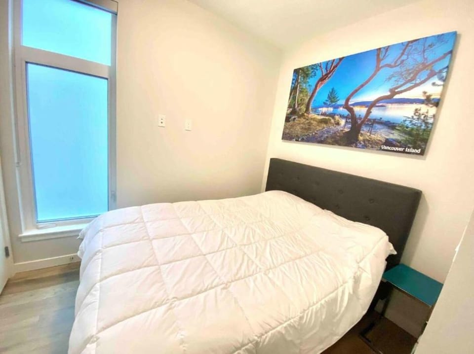 Perfect Brand New Condo In The Heart of Sidney Apartment hotel in Sidney
