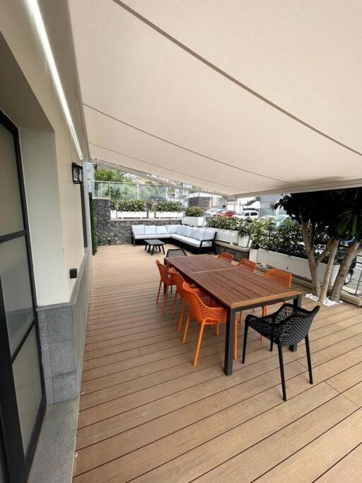 Garden, Balcony/Terrace
