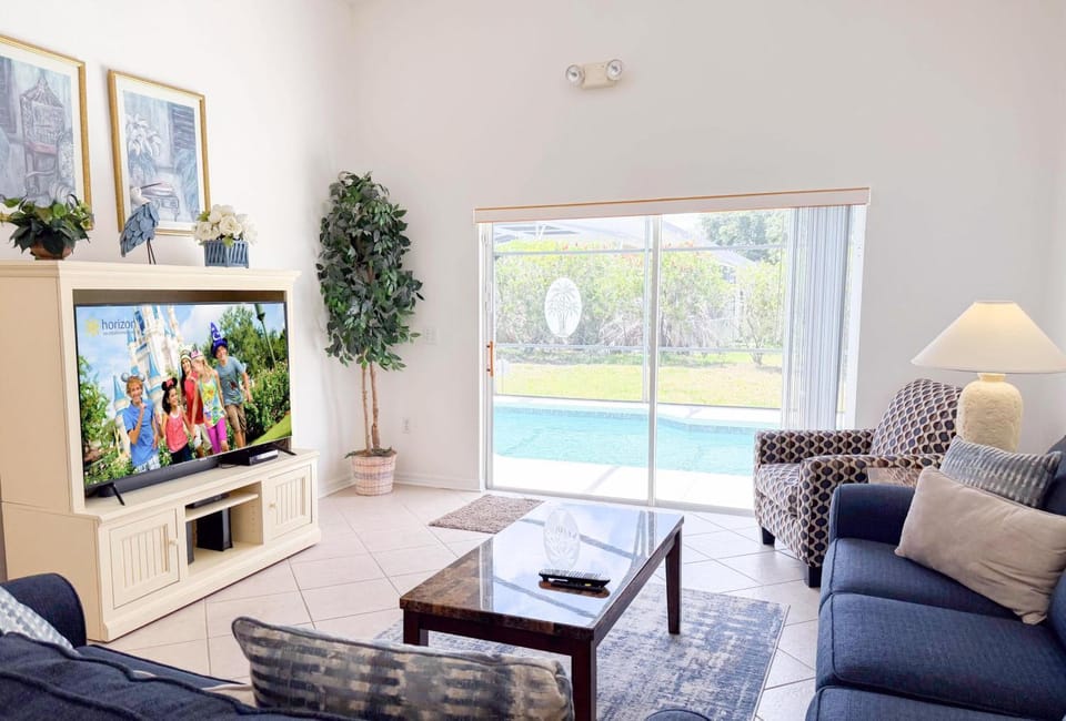 3 beds pool home 5 min from Disney Villa in Four Corners