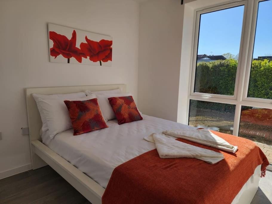 Paradigm Court, Luxury 2-Bedroom Apartment F3, Oxford Apartment in Cherwell District
